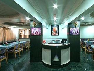Hotel Neetas International Shirdi Eksteriør billede