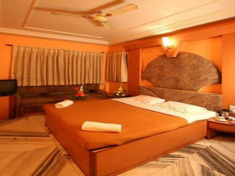 Hotel Neetas International Shirdi Eksteriør billede